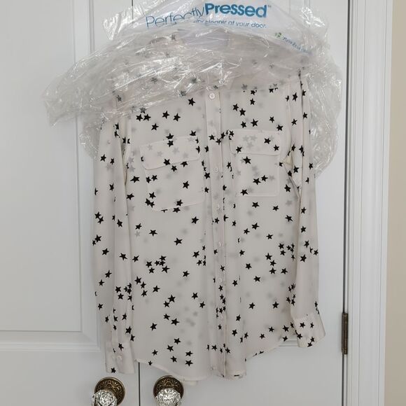 EQUIPMENT Slim Signature Star Silk Shirt White Top Small - Picture 6 of 15
